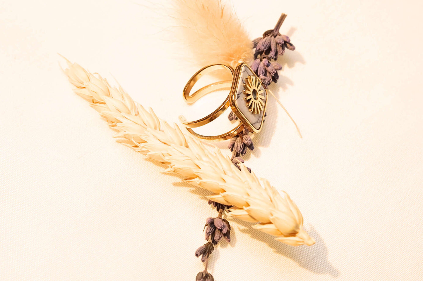 Adjustable ring, perfect for both casual and special occasions