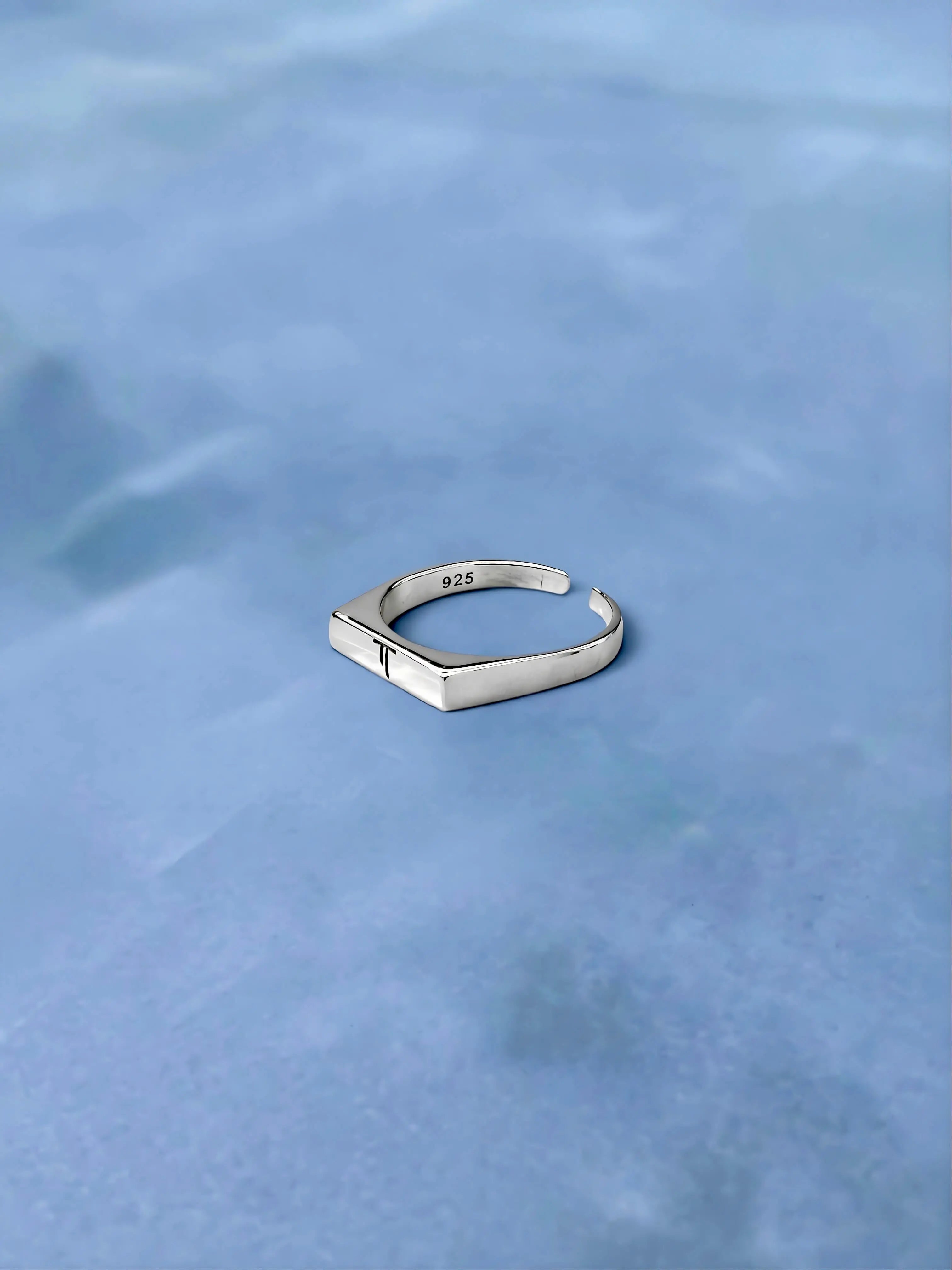 Antiocco Column Signet Ring - 925 Silver