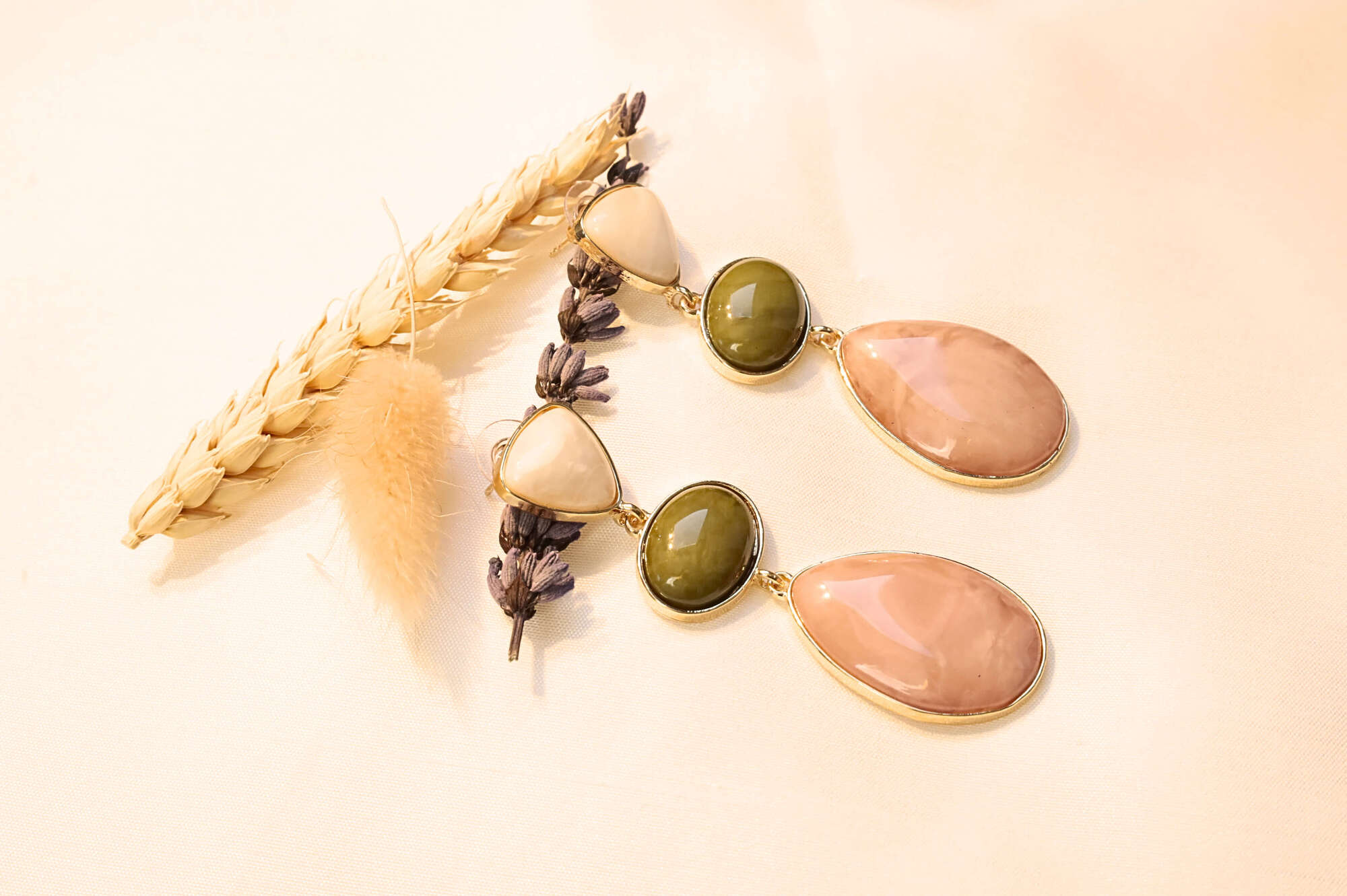 Elegant Drop Earrings - Stunning long earrings featuring three gemstones for a sophisticated and chic look.