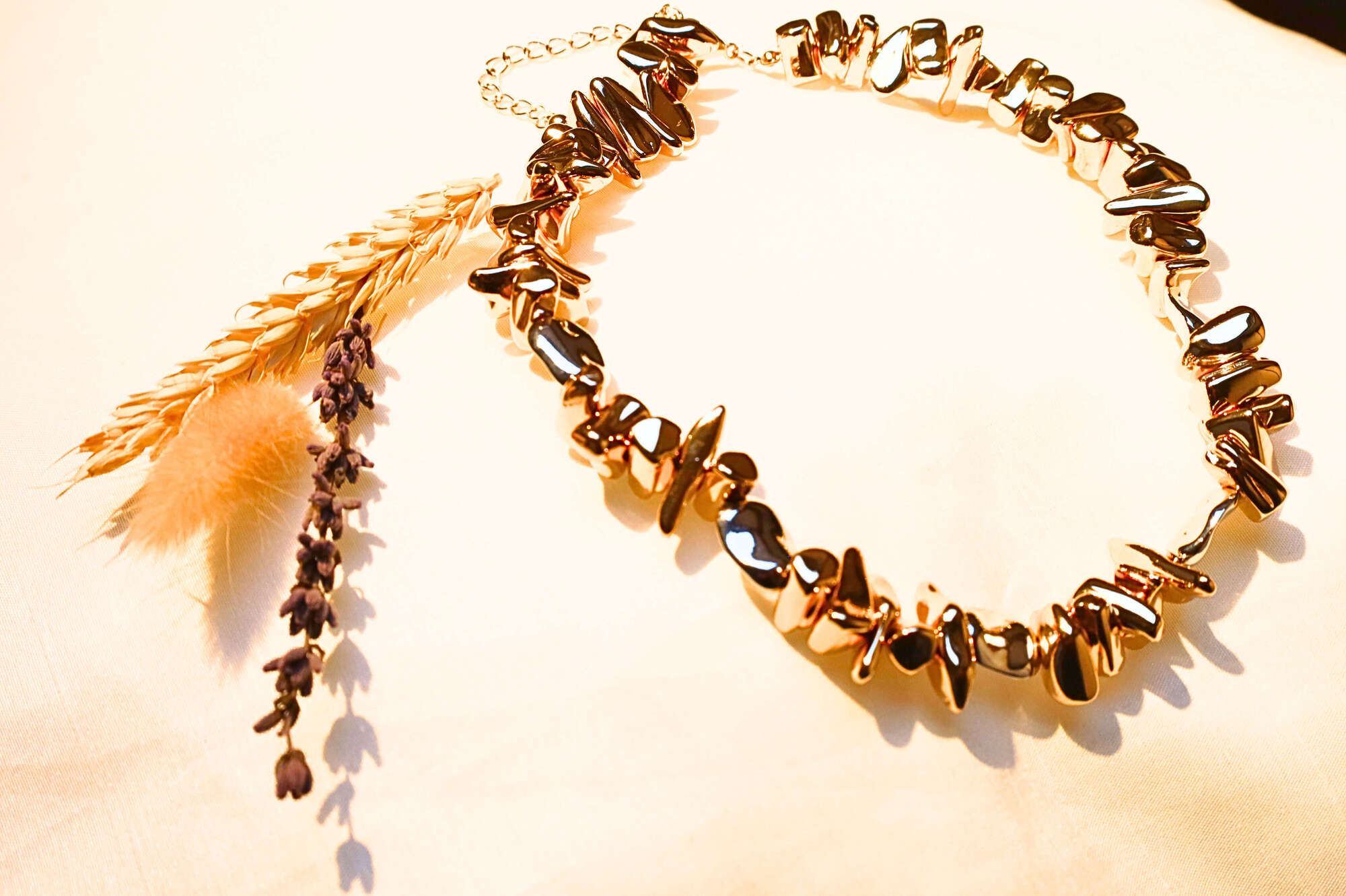 Adjustable length natural form necklace.