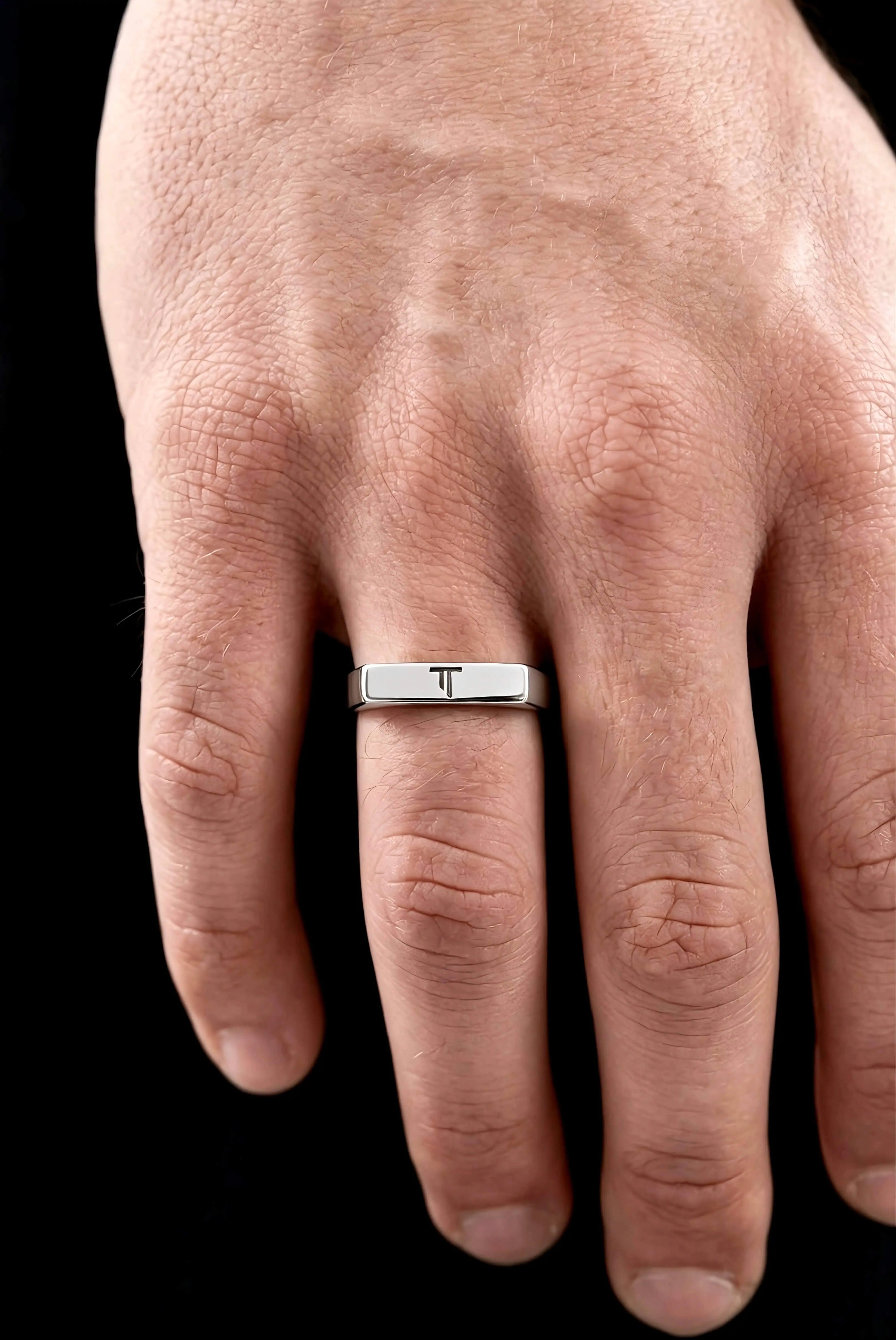 Antiocco Column Signet Ring - 925 Silver