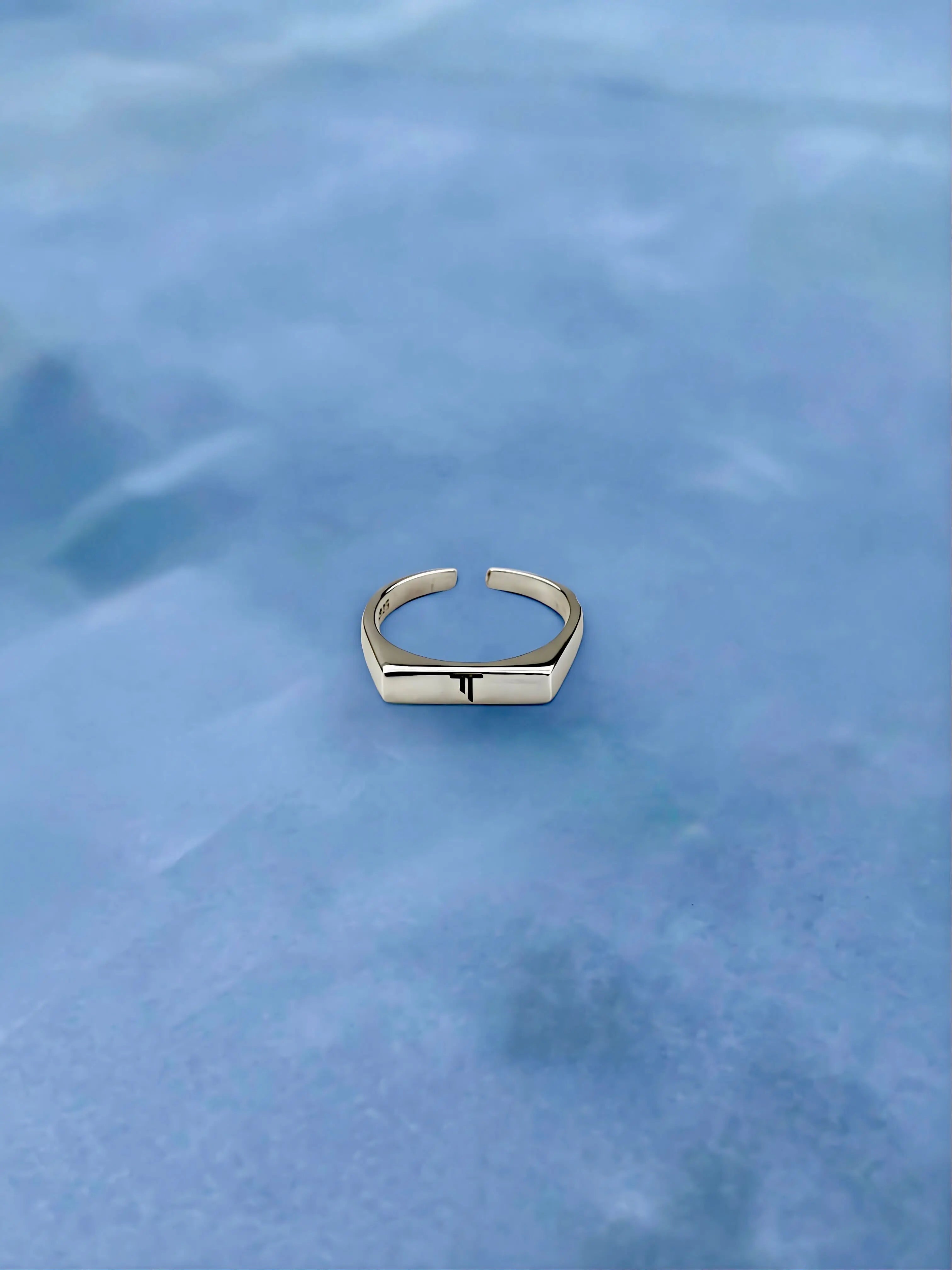 Antiocco Column Signet Ring - 925 Silver