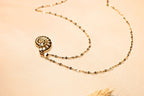 Golden glow seashell necklace – Ideal for everyday elegance and special moments.