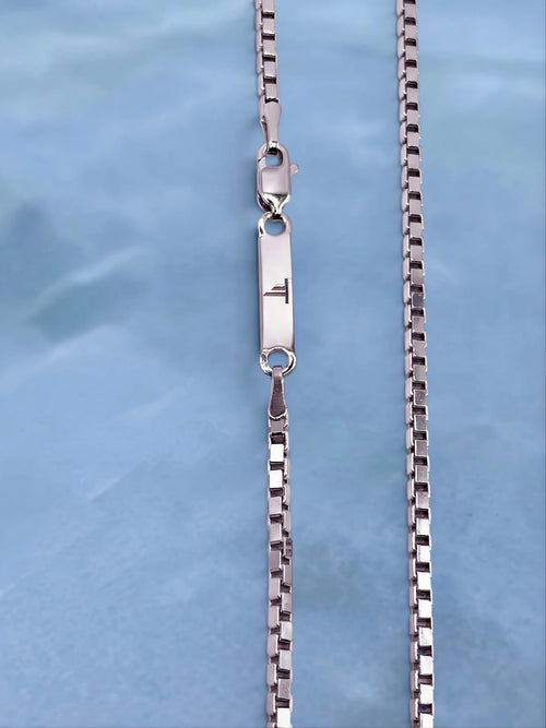 Box Necklace