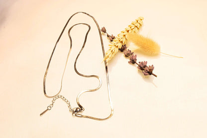Ideal everyday snake chain necklace – Lightweight and comfortable for effortless elegance.