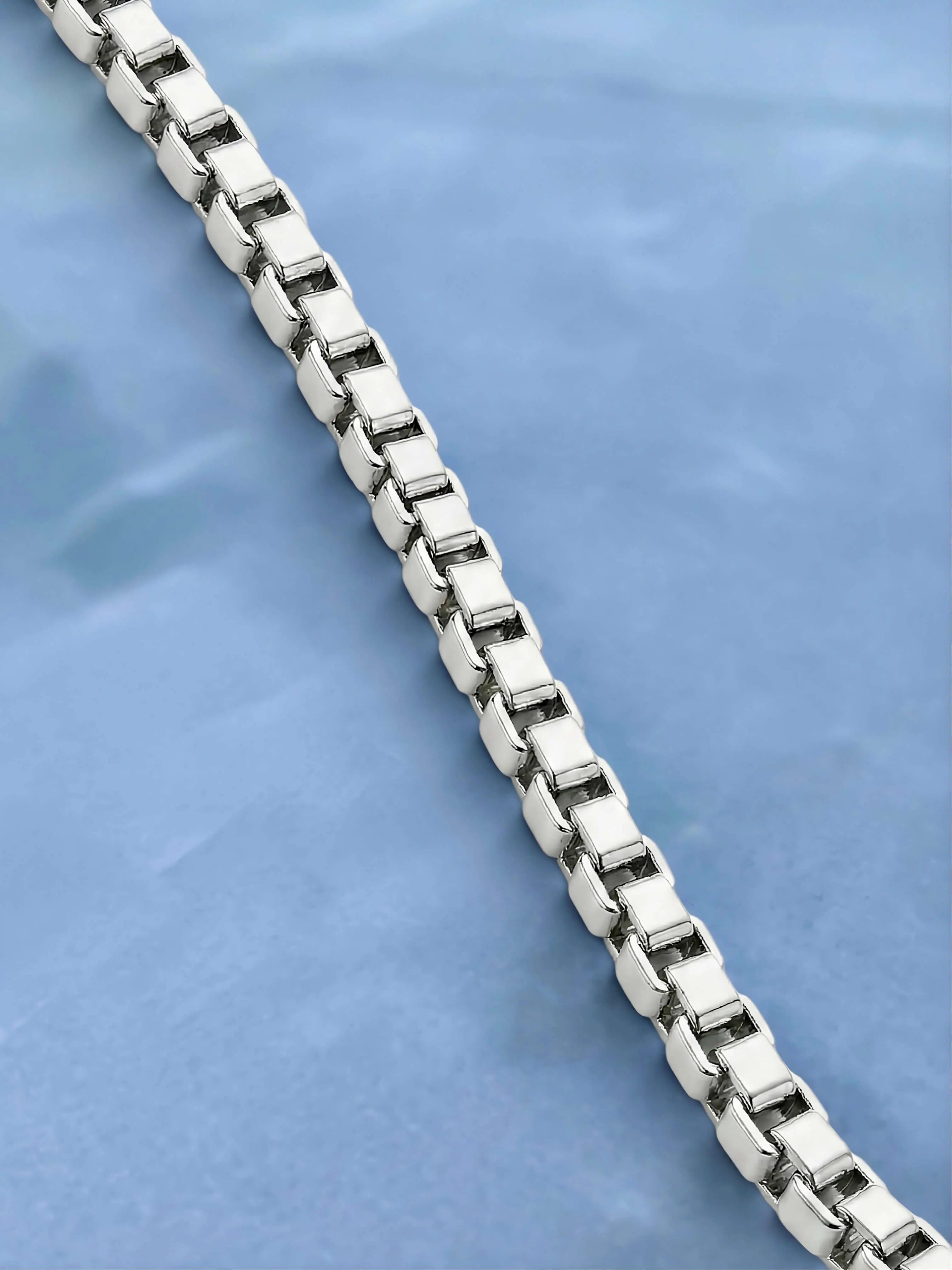 Box Necklace
