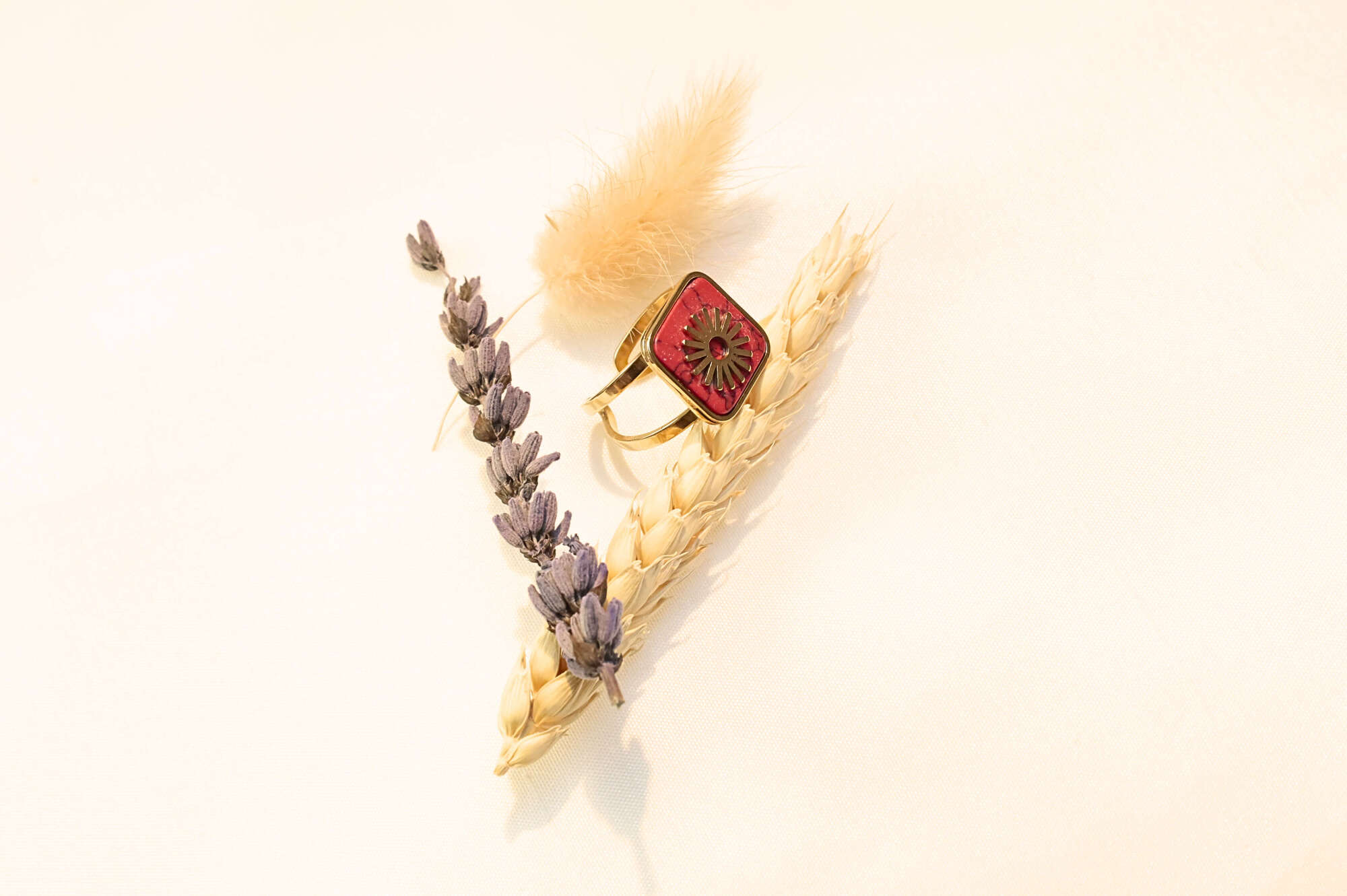 Special design natural stone ring, lightweight and adjustable