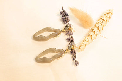 Modern, elegant, and effortlessly chic – WaveFlow earrings are a must-have accessory for your collection!